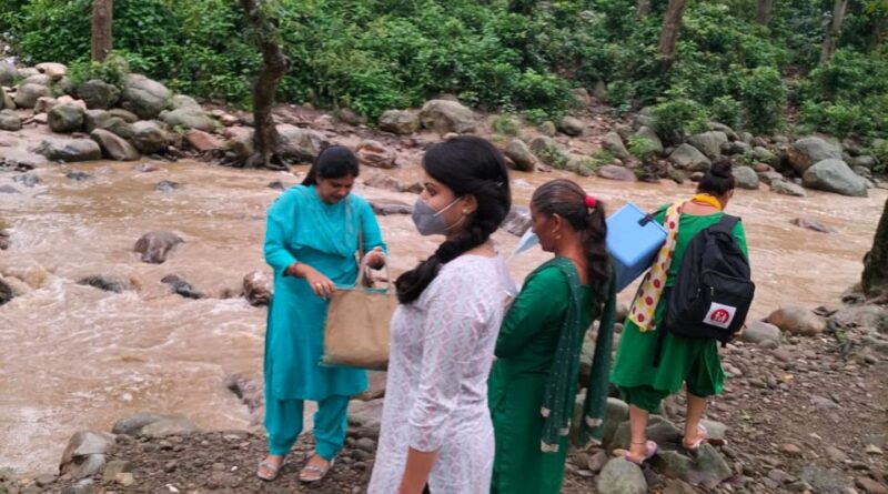 शुक्रवार को सात स्थानों पर व पांच मोबाइल टीमों के माध्यम से किया टीकाकरण : डॉ. अजय देओल