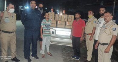 रामपुरघाट में अवैध शराब का जखीरा बरामद, दो गिरफ्तार