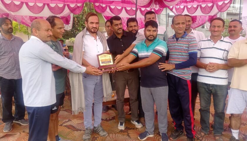 मदन मोहन शर्मा ने किया बॉलीबाल प्रतियोगिता का शुभारम्भ