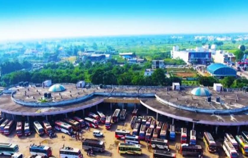 चोरी हुआ सीमेंट से भरा ट्रक पंजाब के बरूवाल से बरामद