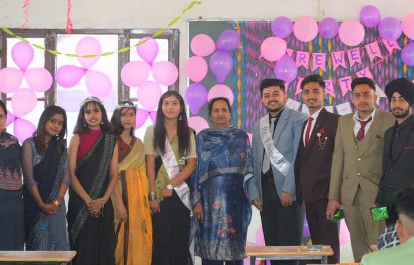 सिमरन को मिस और निशांत को चुना मिस्टर फेयरवल
