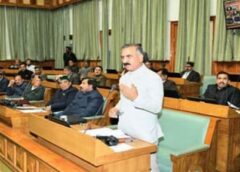 बजट सत्र: दूसरे दिन भी सदन में विपक्ष का हंगामा