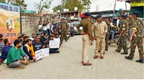 मेले की अंतिम सांस्कृतिक संध्या में नूरां सिस्टर्स को बुलाने पर बवाल