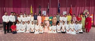डिवाइन विजडम स्कूल में मातृ दिवस पर कार्यक्रम द्वारा माँ को नमन