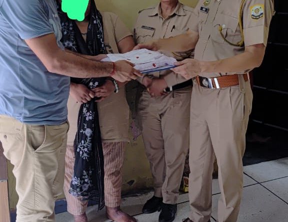 पुलिस के हत्थे चढ़ी स्मैक आरोपी महिला