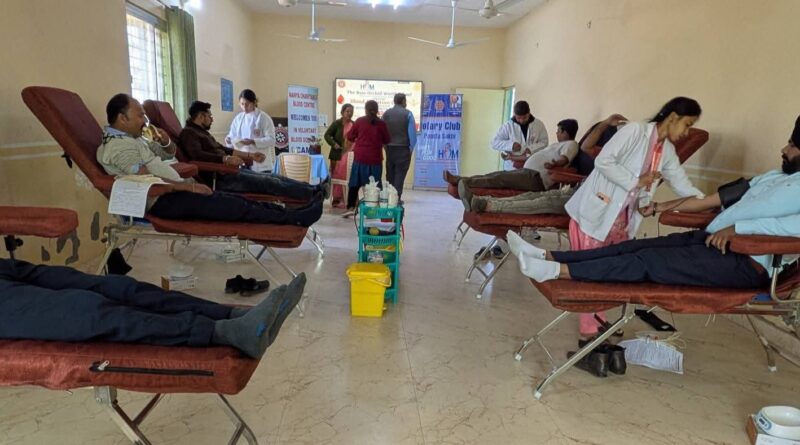 द रोज़ ऑर्किड वर्ल्ड स्कूल में रक्तदान शिविर का आयोजन*
