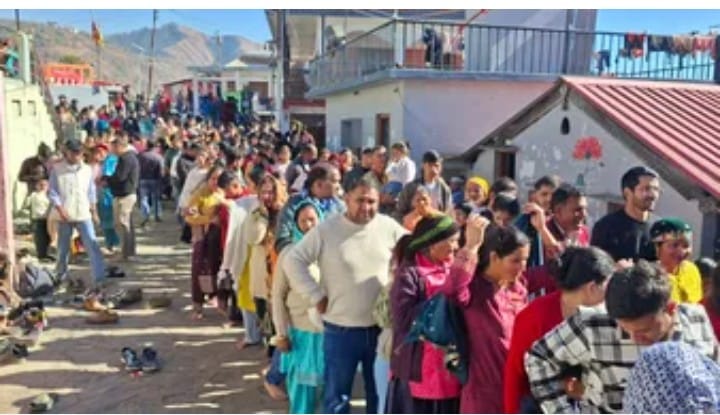 चालदा महाराज का प्रवास काल पूरा, आज गर्भगृह से आए बाहर