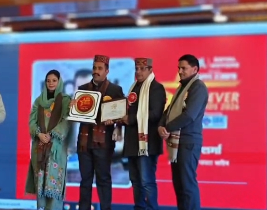 शिमला में यंग अचीवर अवार्ड से नवाजे पांवटा के तीन शख्स